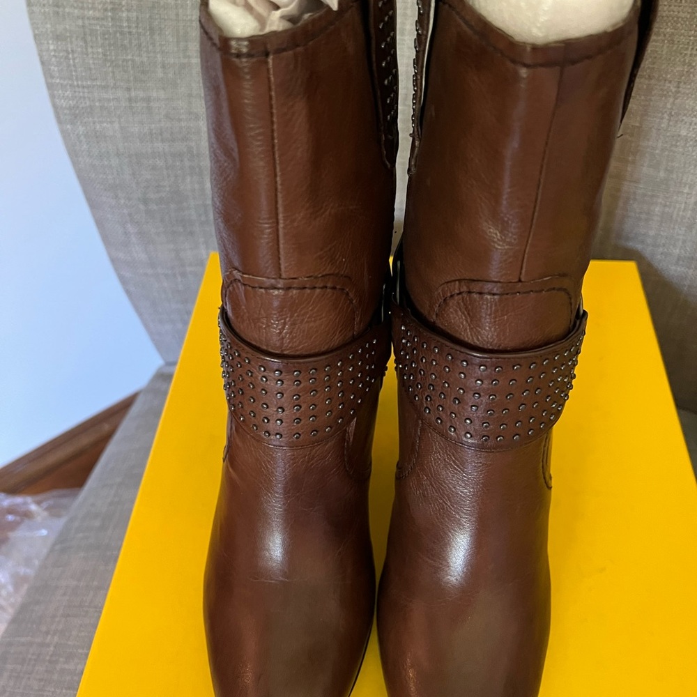 Biviel women’s Capri Leather Boots Color: Terra  37.5M